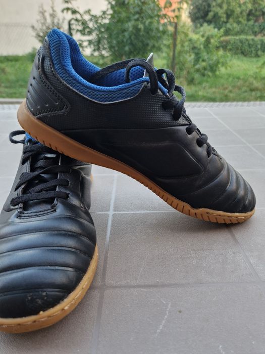 Halówki umbro r.38.5