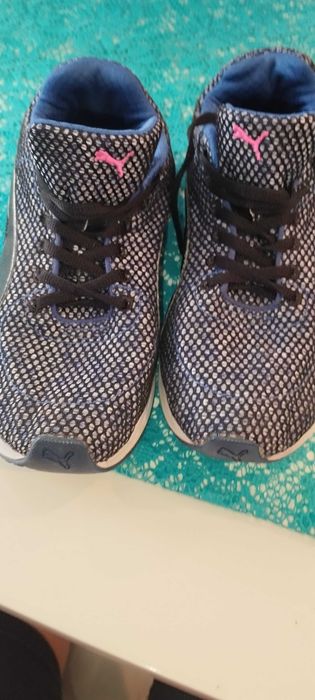 Buty stan bdb r. 40 puma