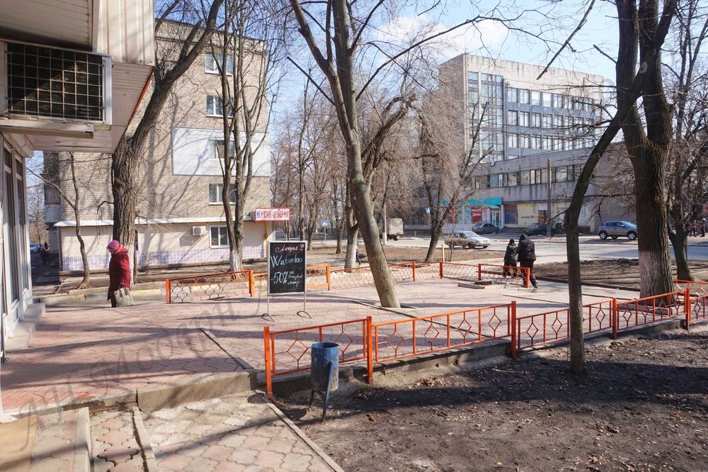 Магазин у центральному місці на Жуковському Харків оренда