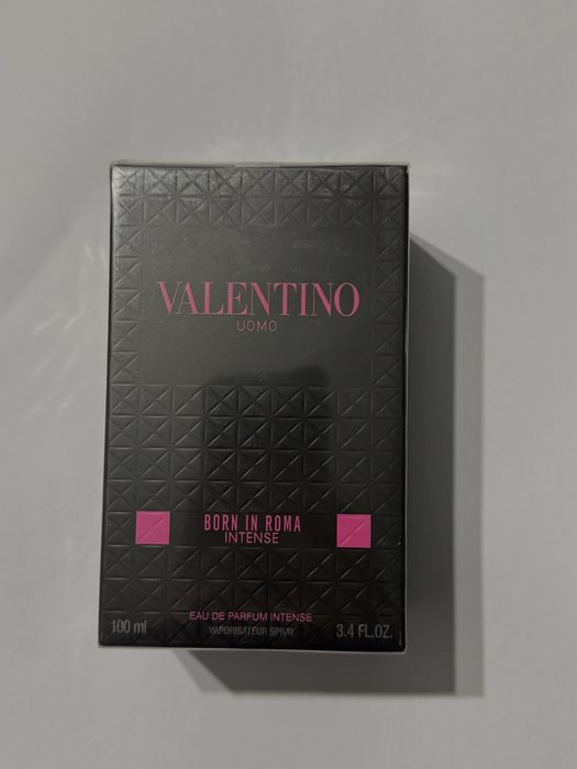 Perfum valentino uomo born in roma intense
