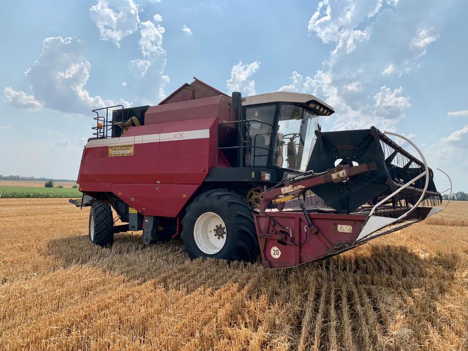 Продам комбайн Палєссє КЗС 1218