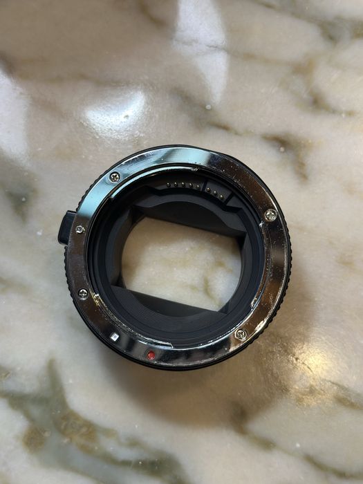 Lente canon 50mm 1.8f + adaptador commlite sony canon