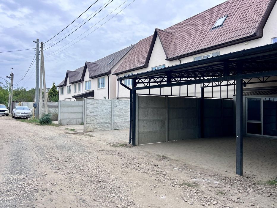Продам 2х поверх.таунхаус Червоний Хутір Таїрова (198-826)