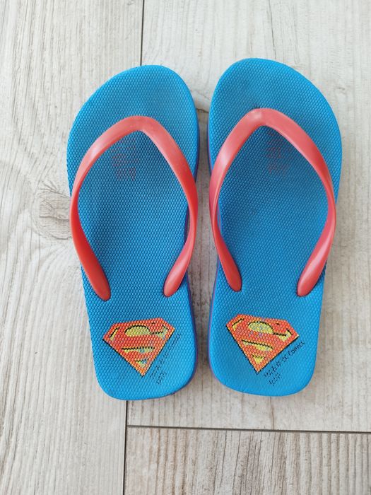 Japonki 32/33 dla chłopca, klapki na basen
