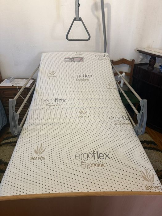Cama ergonómica articular idoso c/ motor e colchão escaras