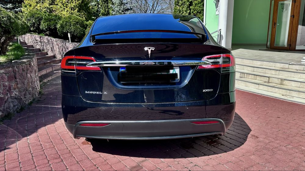 Tesla Model X 100d