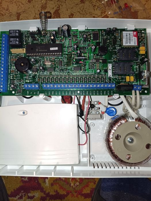 Продам охранный прибор Орион 16Т3.2-1