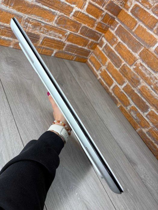 16ʼʼ 480Гц Alienware x16 R2/ RTX 4060 8gb/ Ultra 7 155H/1tb/16gb/ DDR5