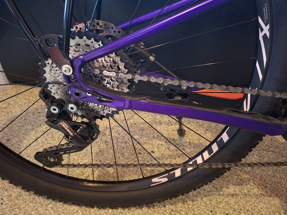 rower elektryczny SPECIALIZED LEVO Hardtail 29 rama 18" alu