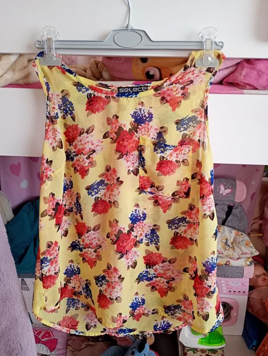 Żółta cienka koszulka