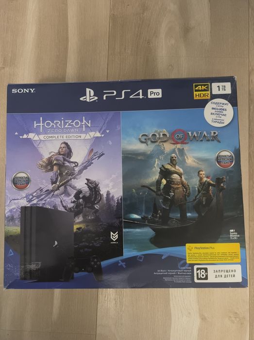 Playstation 4 Pro (з дисководом)