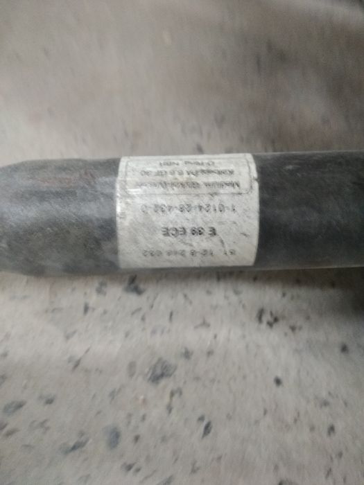 БМВ-Е-39 Усилитель заднего бампера.