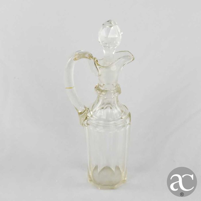 Galheta em cristal facetado, séc. XIX
