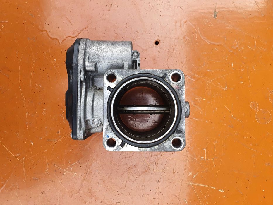 Дросельна заслінка Kia  Sorento 2 351002F100