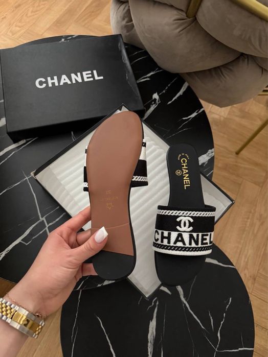 Шлепки шльопанці сандаліі босоніжки  шанель chanel