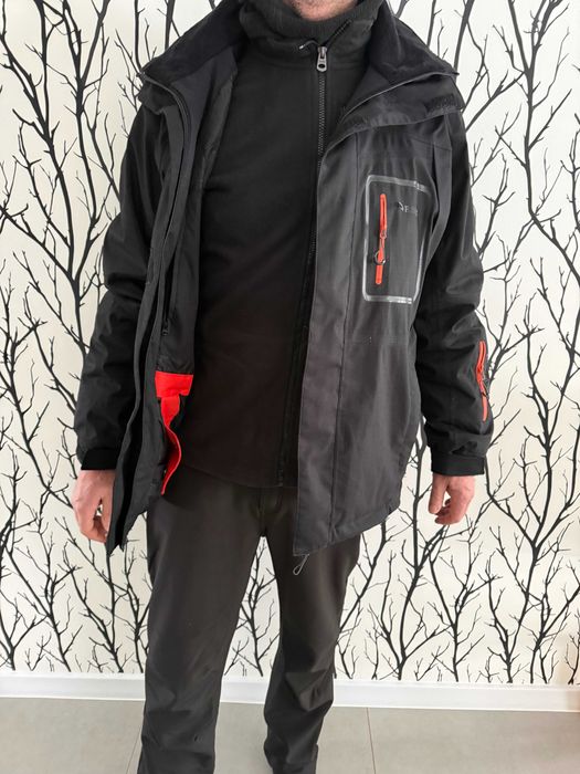 Kurtka narciarska ELBRUS rozmiar L z rozpinanym kapturem.