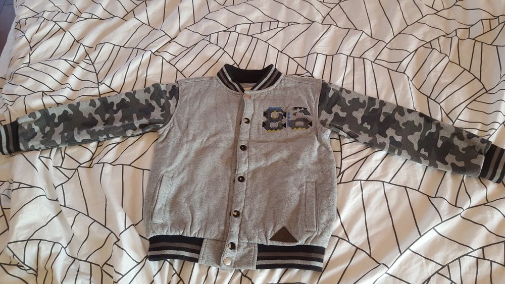 Piękna ciepła bluza moro Smyk r. 134