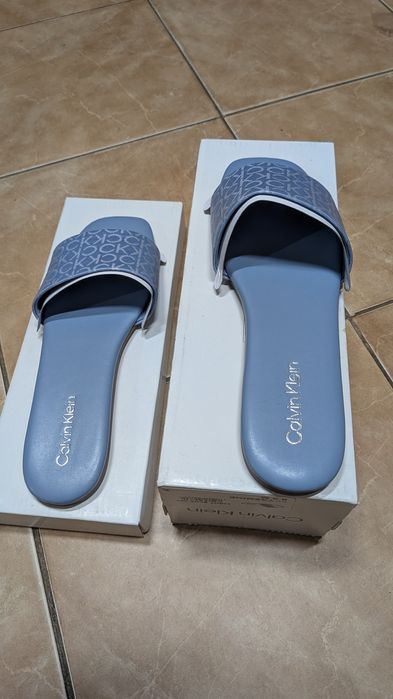 Жіночі босоніжки 41/8.5/26 см