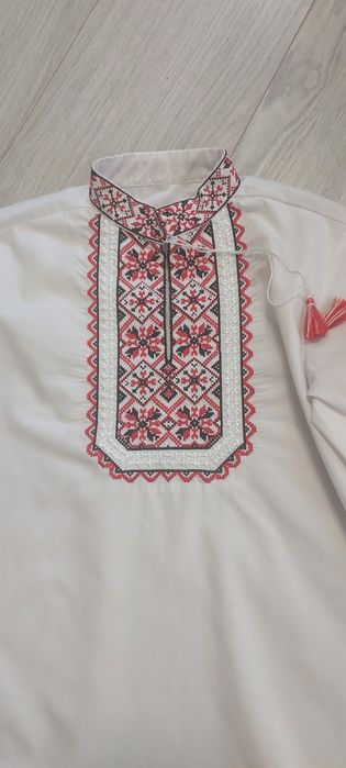 Вишиванка для хлопчика 10-11 років, рукав 49 см, ідеальний стан