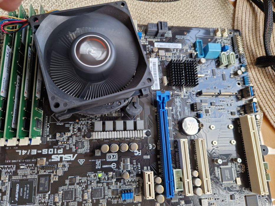 ASUS P10S-E(ddr4)+16gb ddr4 +intel xeon E3-1230v6 3.9ghz Комплект для сервера або ПК