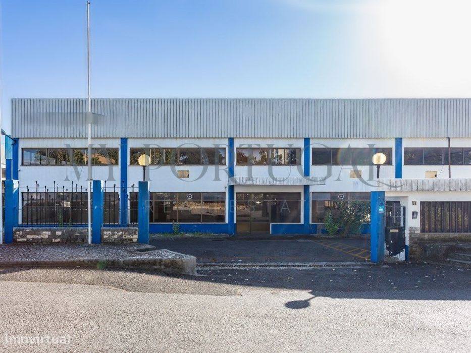 Venda de Pavilhões Industriais/Armazéns com Potencial de Expansão n...