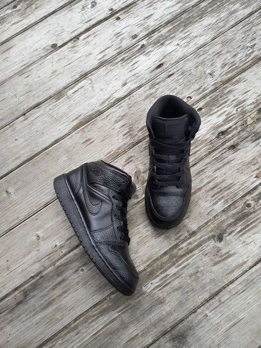 Кросівки джордан. Кросівки. Шкіряні кросівки (високі) Jordan