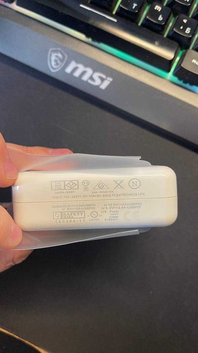 Оригінальна зарядка Apple 96W USB-C Power Adapter (Flextronics)