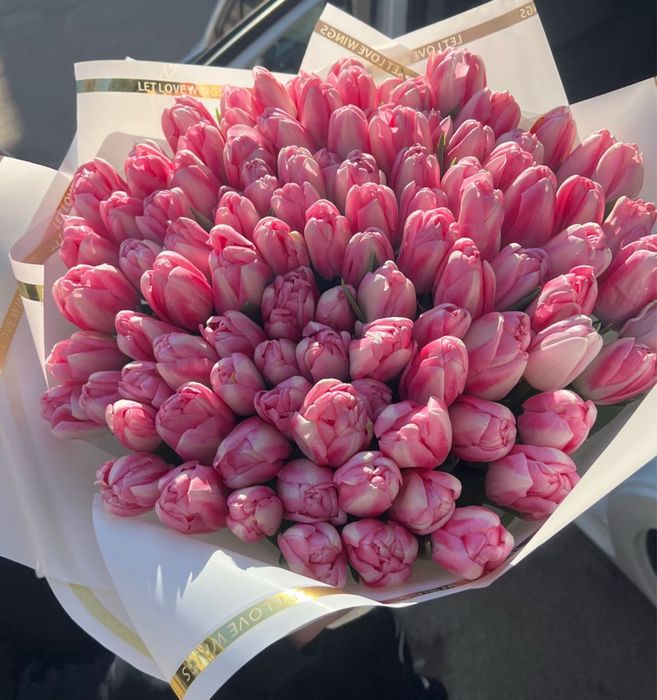 Букет из тюльпанов тюльпан 50грн с упаковкой!