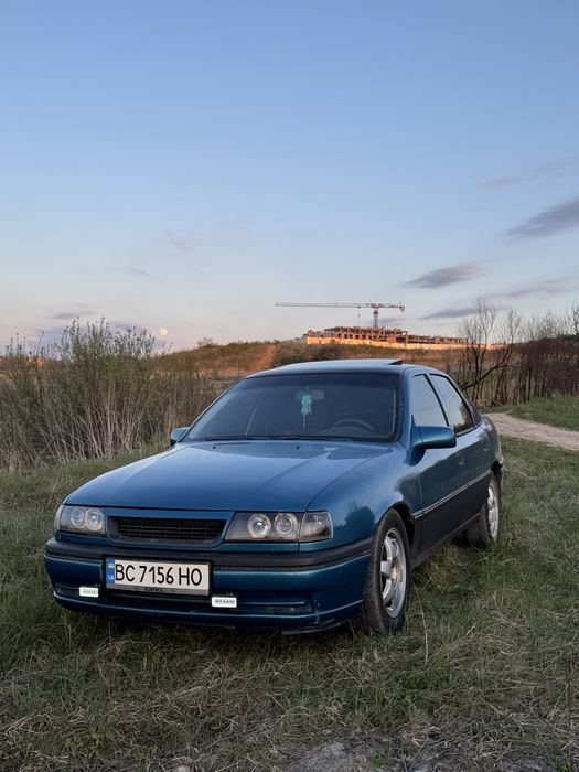 OPEL VECTRA A 1993рік газ/бенз 2літра