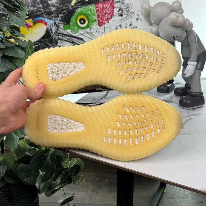 Кросівки Adidas Yeezy Boost 45 розмір E159