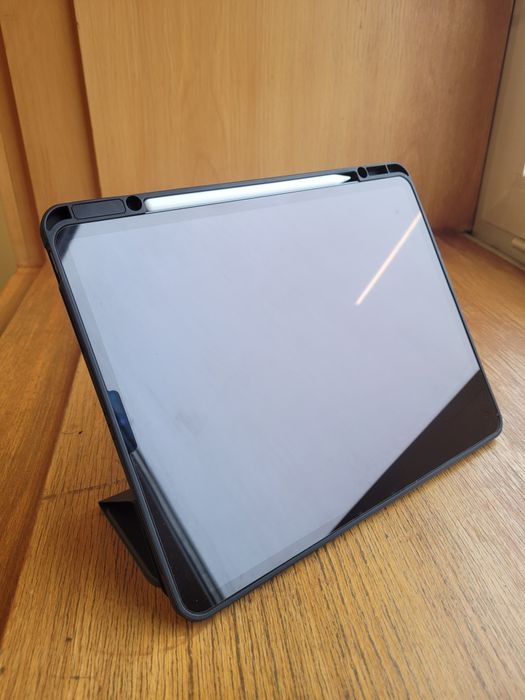 iPad Pro 12.9” + Apple Pencil