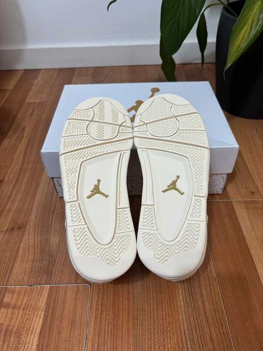 Jordan 4 Retro Metallic Gold r.41