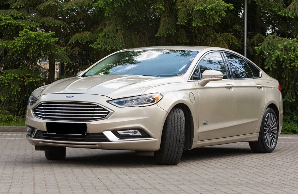 Ford Fusion Hybryda Plug-in