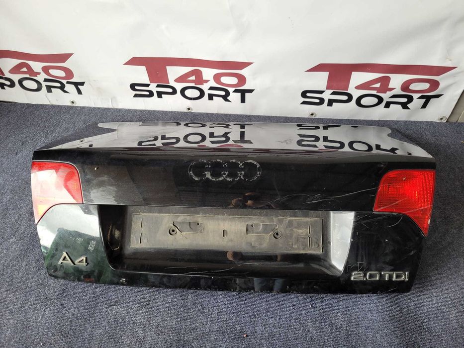 tampa da mala a4 b7 carro