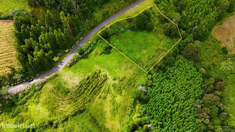Terreno, Povoação