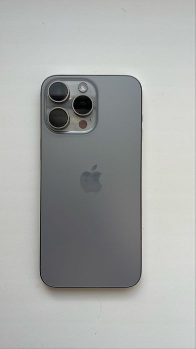 Продам iPhone 15 Pro Max 256GB Natural Titanium.