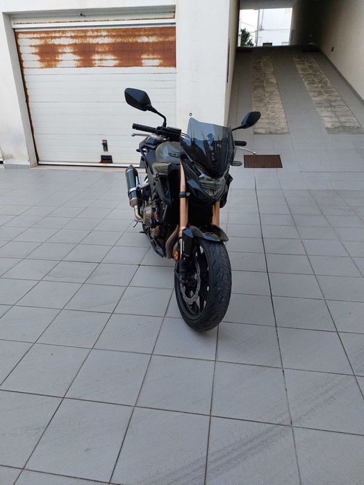 Cb500f 2023 com 18200km como nova