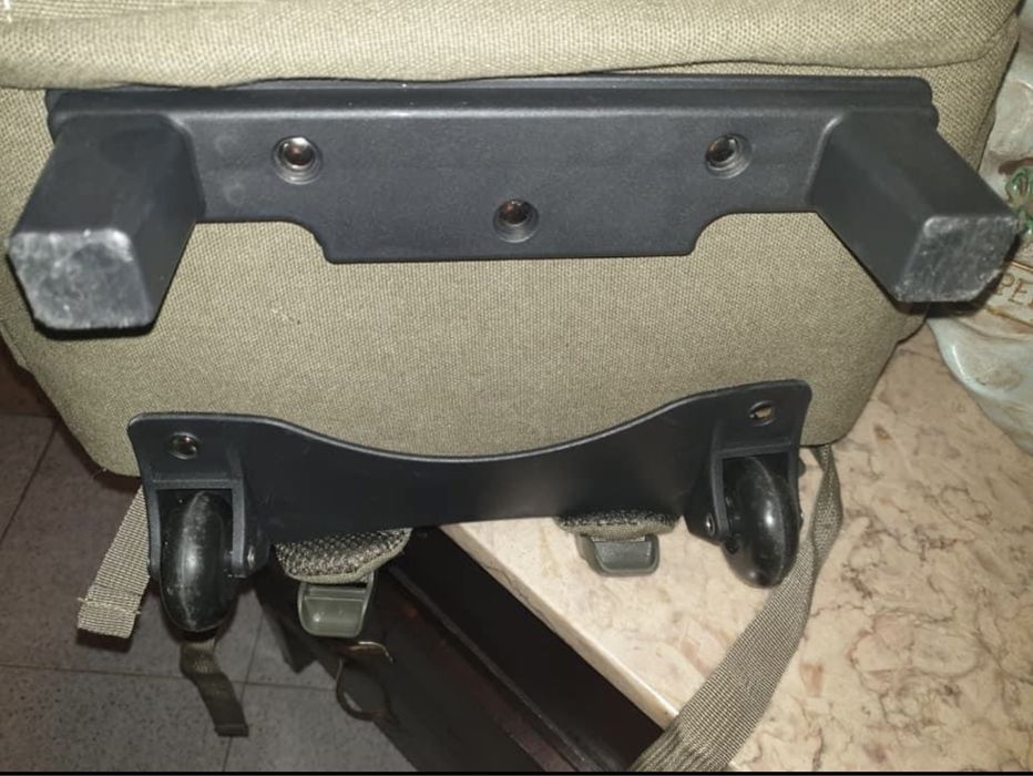 Vendo mochila/mala de viagem