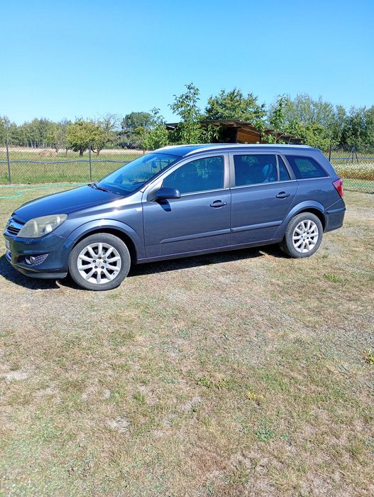 Opel Astra 1.7 110 km uszkodzony / na części