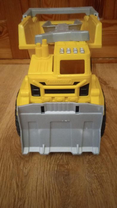 Самосвал большой Cat, matchbox