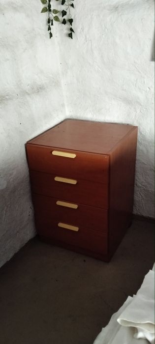 Módulos de Arrumação Vintage em Madeira – Gavetas e Compartimentos