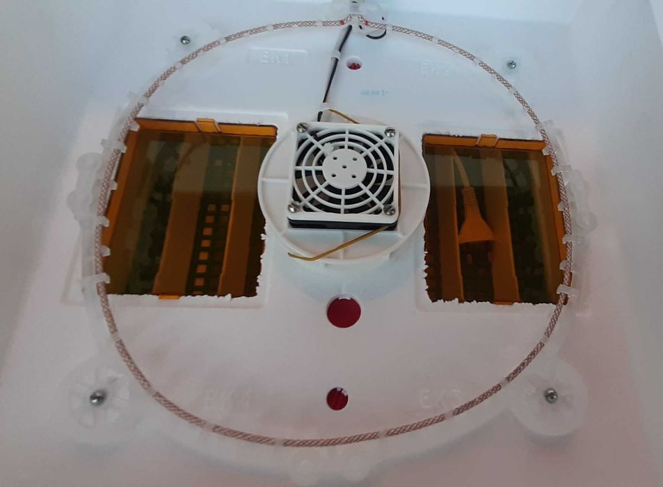 Інкубаторы Квочка МІ-30-1С и МІ-30-1Е ручний/механічний переворот