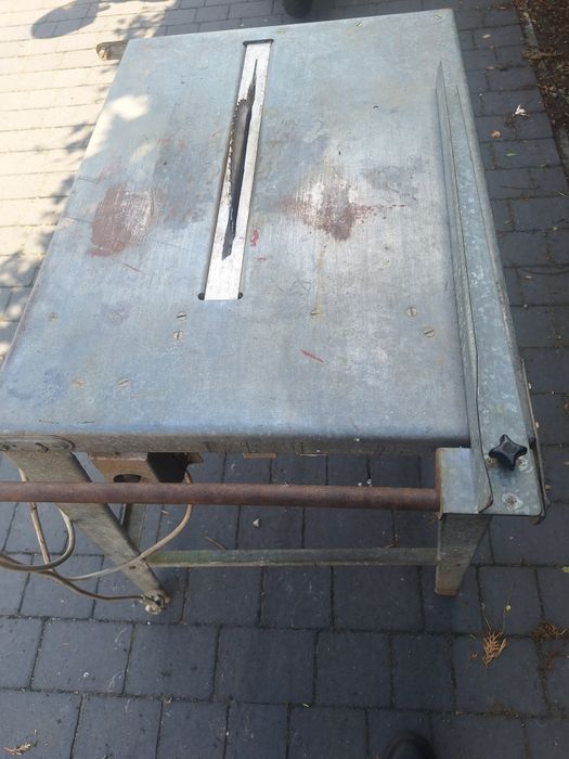 Krajzega pila 230v