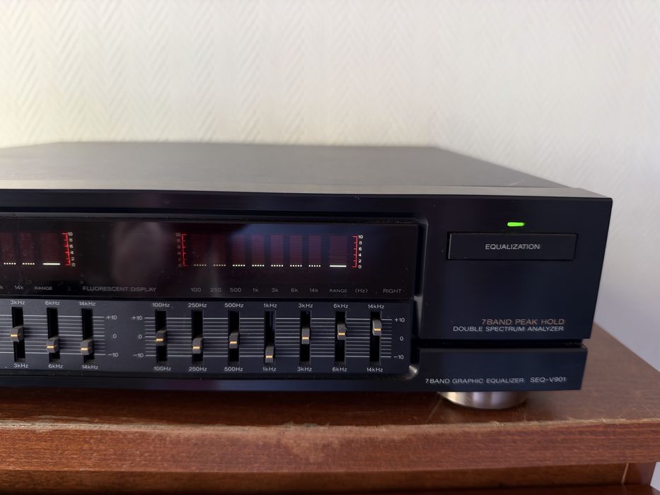 Equalizer Sony Seq V901 midi