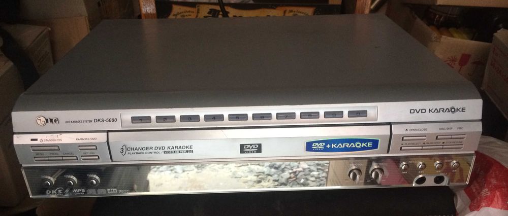 DVD програвач з караоке LG DKS-5000