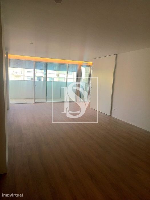 Apartamento T2 Arrendamento em Mafamude e Vilar do Paraíso,Vila Nova d