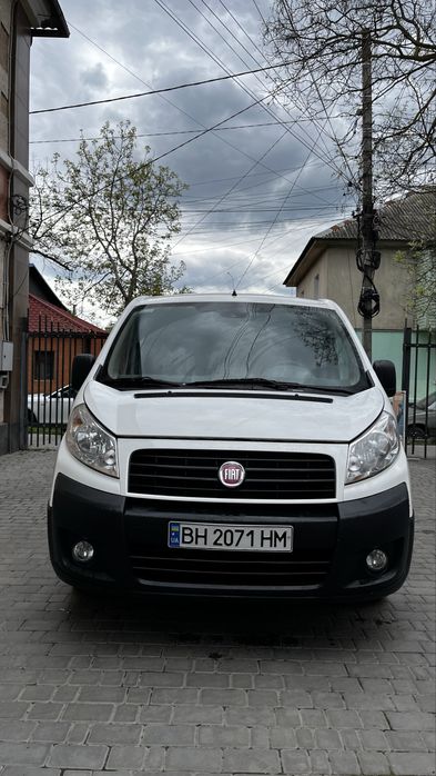 Fiat scudo 2012 года
