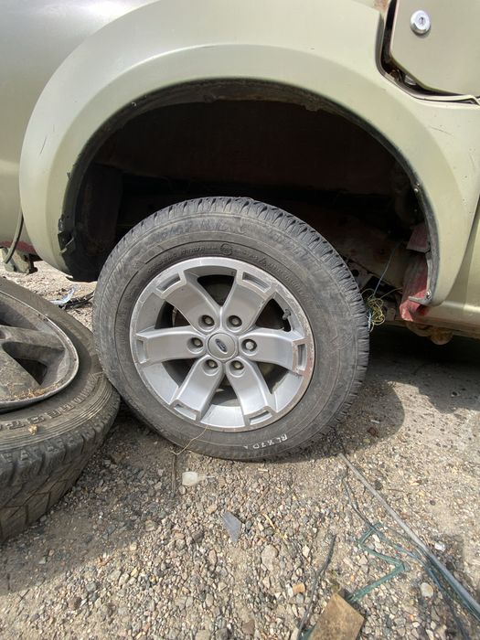 Колеса Nissan King Cab. 6/139,7. Dia 100 215/65/R16C
