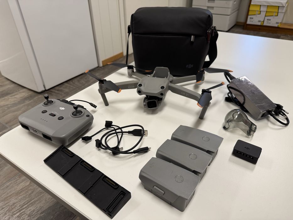 DJI Air 2S Fly More Combo – 3 baterie, b.dobry stan