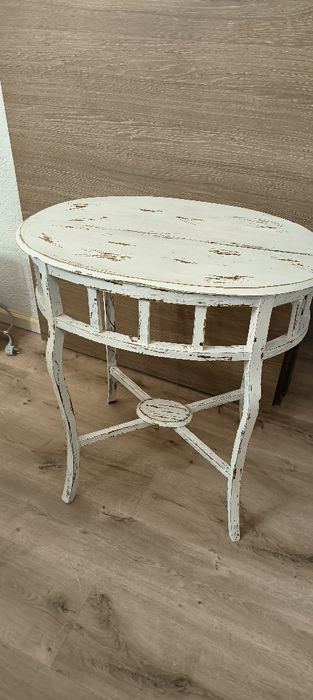 Móvel antigo em madeira